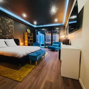 https://suite-luxe.fr-paris.fr